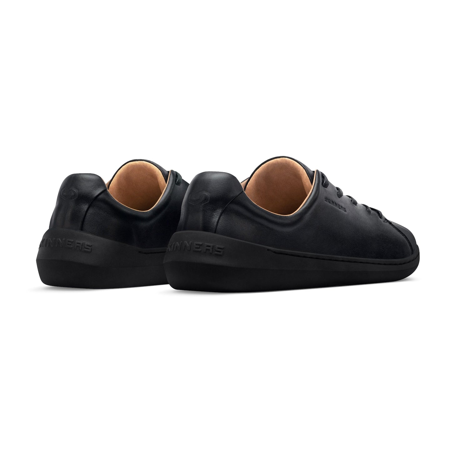 Mærkbare Walker barfods sneakers til kvinder og mænd i farven black / black, bagfra