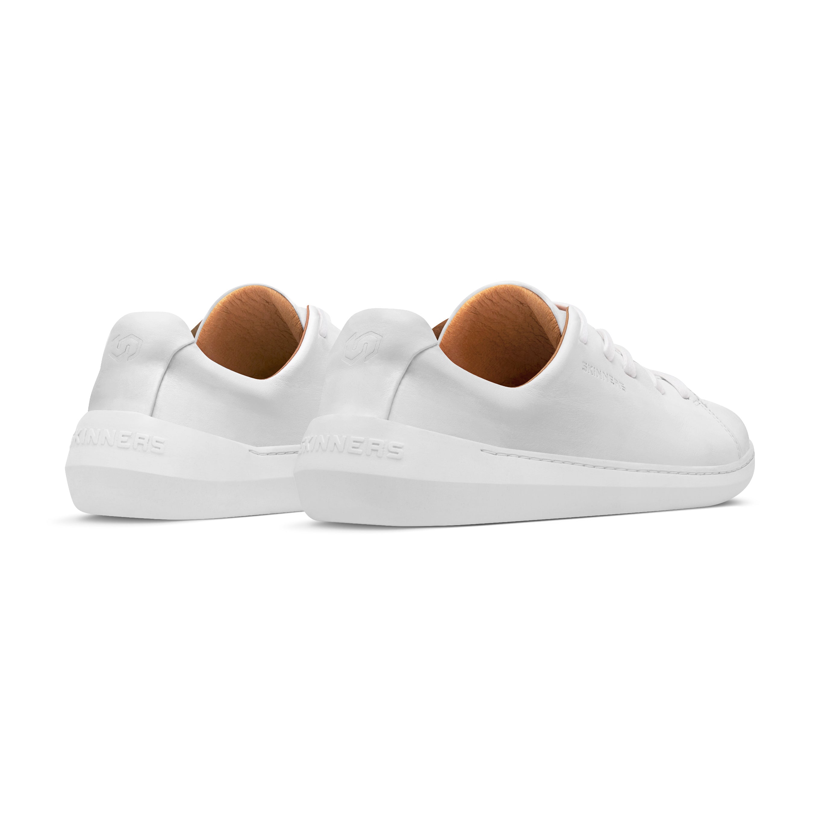 Mærkbare Walker barfods sneakers til kvinder og mænd i farven white / white, bagfra