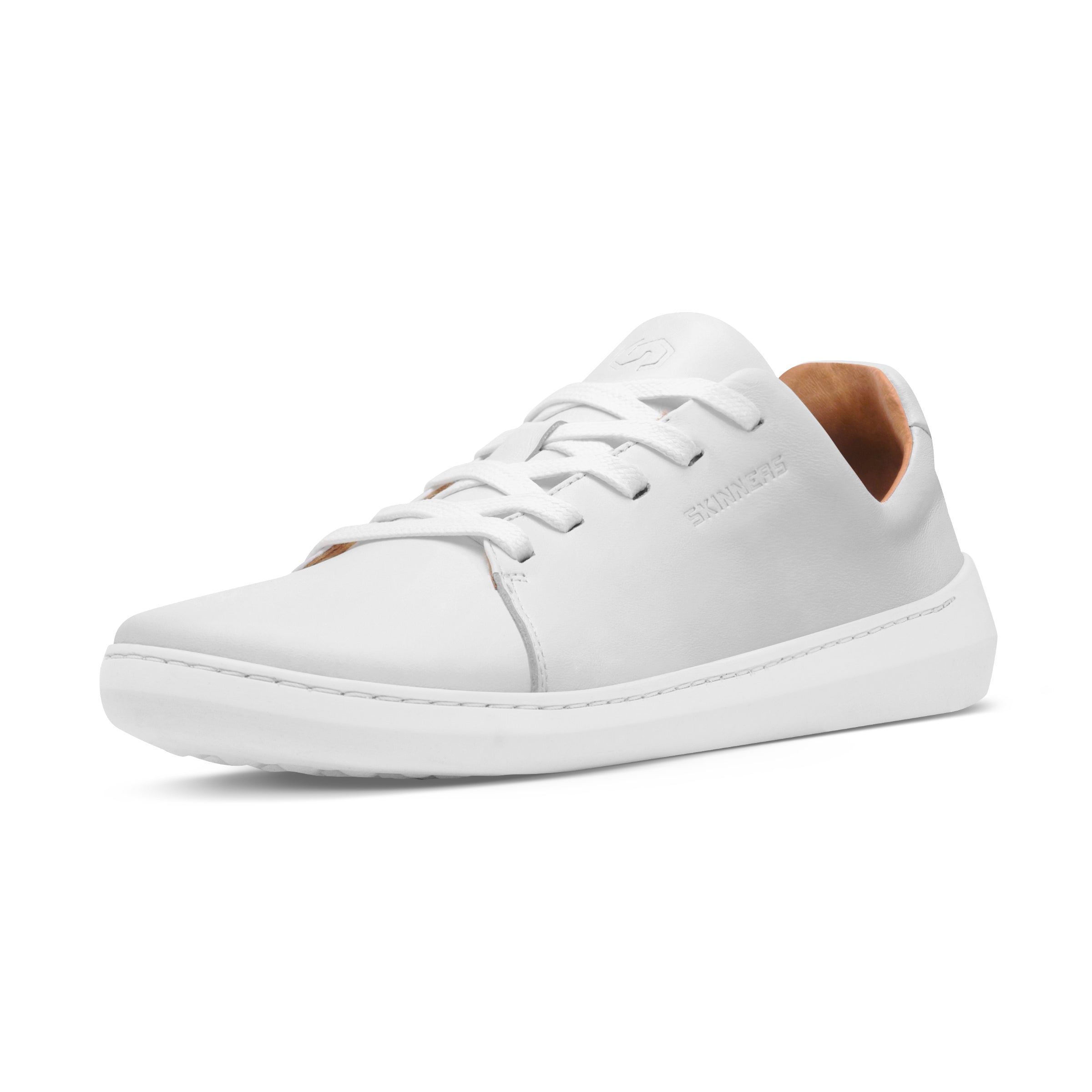 Mærkbare Walker barfods sneakers til kvinder og mænd i farven white / white, vinklet