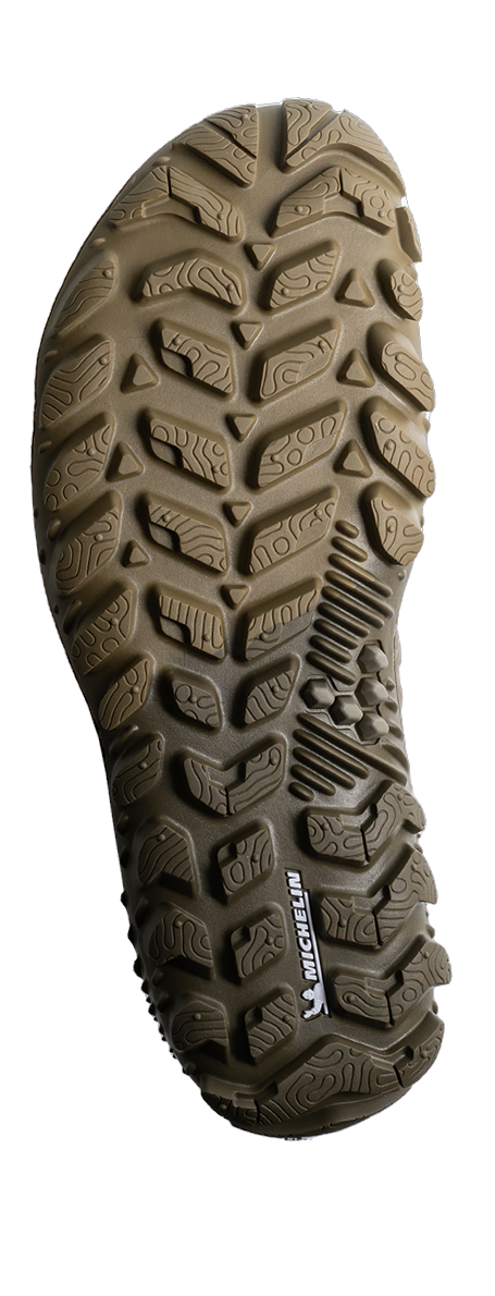 Sål af Vivobarefoot Jungle ESC Mens i farven 'Invisible', designet til forbedret greb med detaljeret Michelin-mønster. Fokus på fleksibilitet og naturlig fodformet funktion i mørkegrøn.