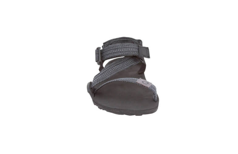 Xero Shoes Z-Trail Kids barfods sandaler til børn i farven black / multi-black, forfra