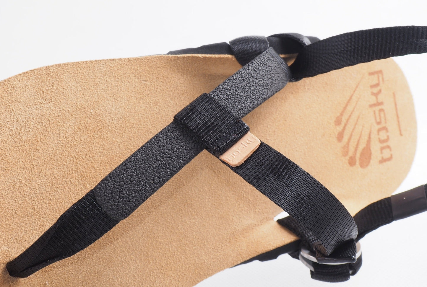 Bosky Light Leather barfods sandaler til kvinder og mænd i farven brown, detalje