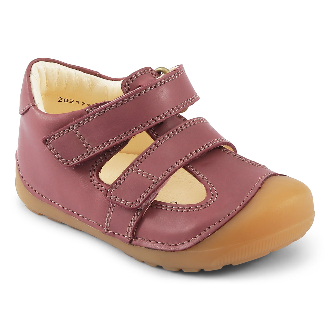 Bundgaard Petit Summer barfods sandaler til børn i farven dark rose, vinklet