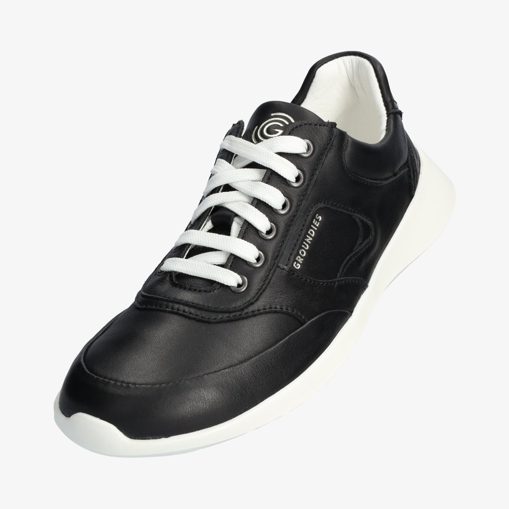Groundies New Port Men barfods sneakers til mænd i farven black, vinklet