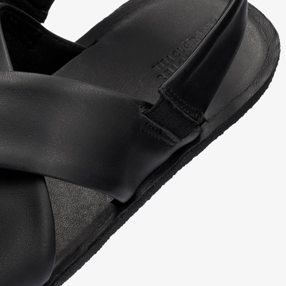 Groundies Verona Women barfods sandaler til kvinder i farven black, detalje