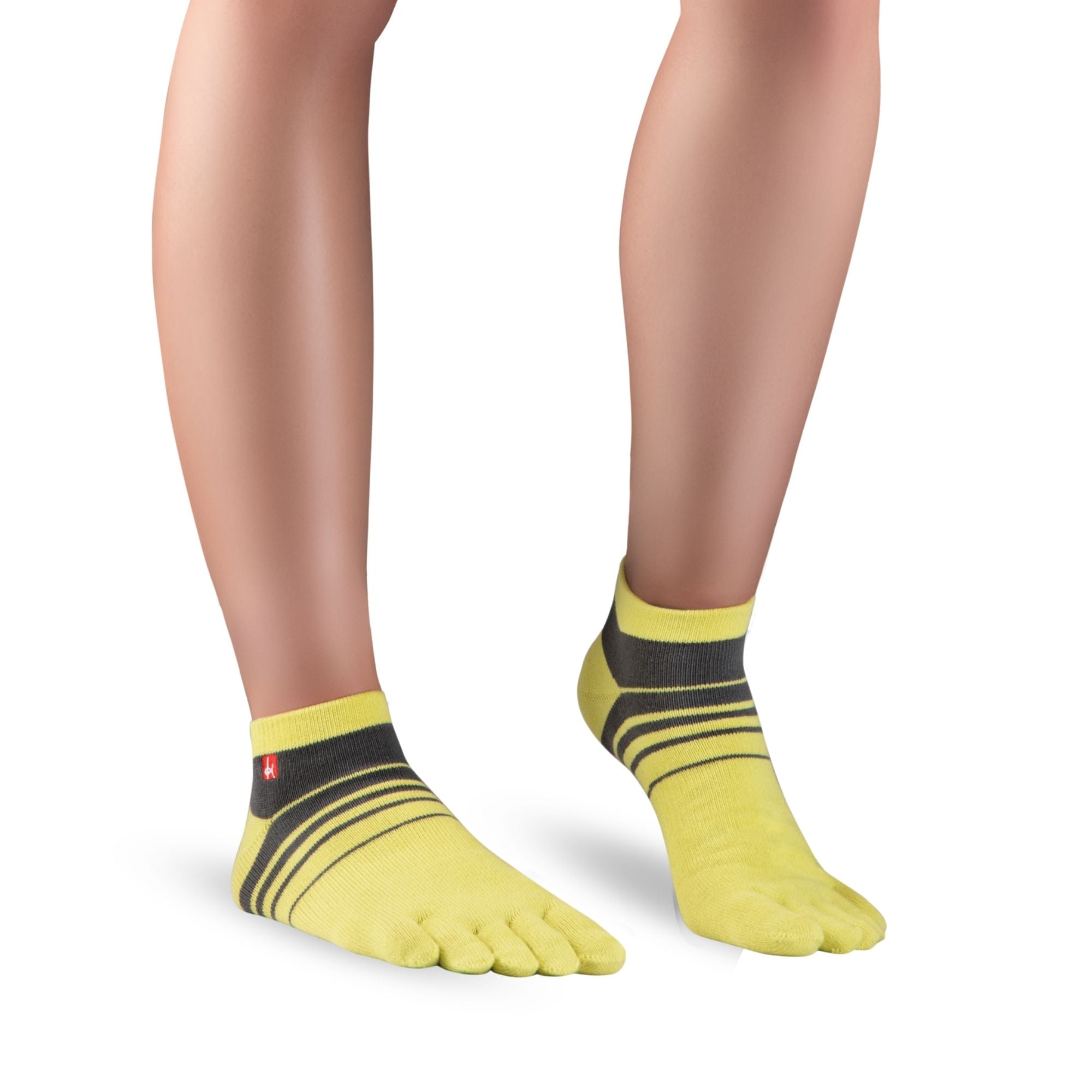 Knitido Track & Trail Spins barfods ankle tåsokker til kvinder og mænd i farven yellow/black, lifestyle