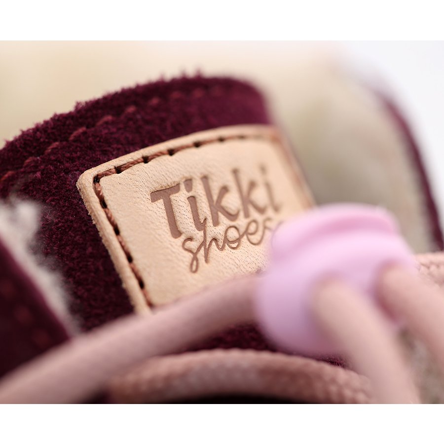 Tikki Beetle Leather barfods vinterstøvle til børn i farven amarant, detalje