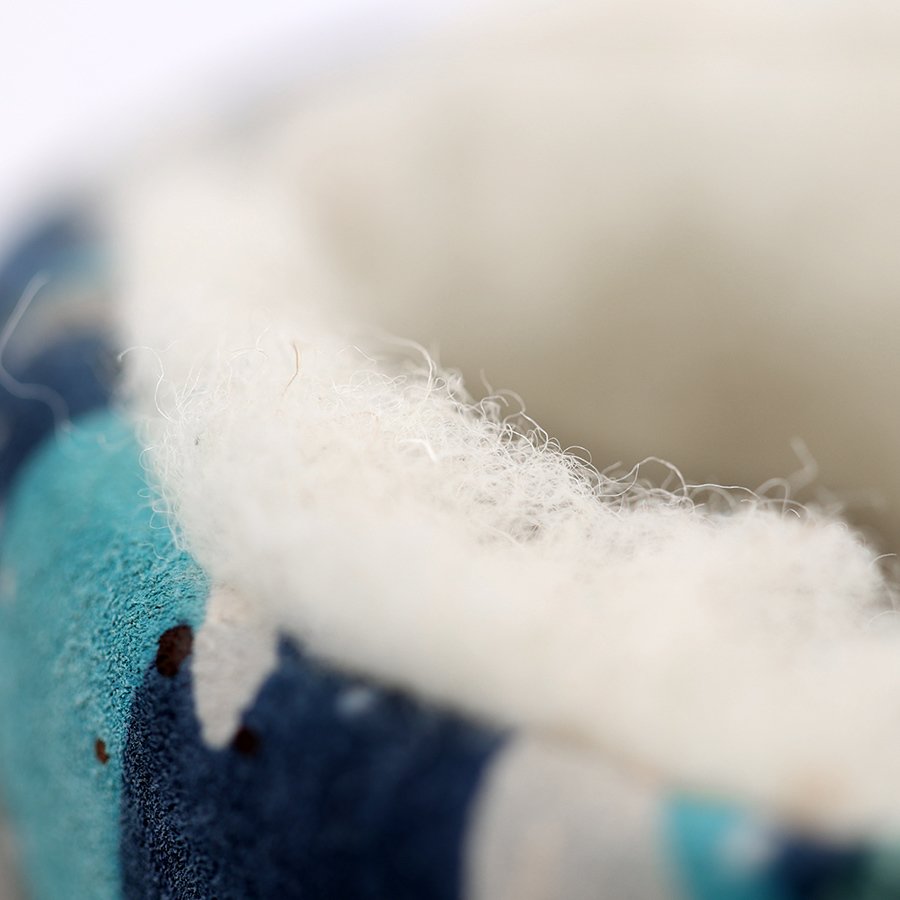 Tikki Beetle Leather barfods vinterstøvler til børn i farven cembro, detalje