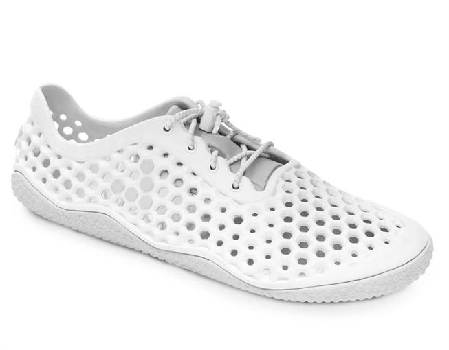 Vivobarefoot Ultra Bloom III Mens barfods vandsko/sandaler til mænd i farven white, vinklet