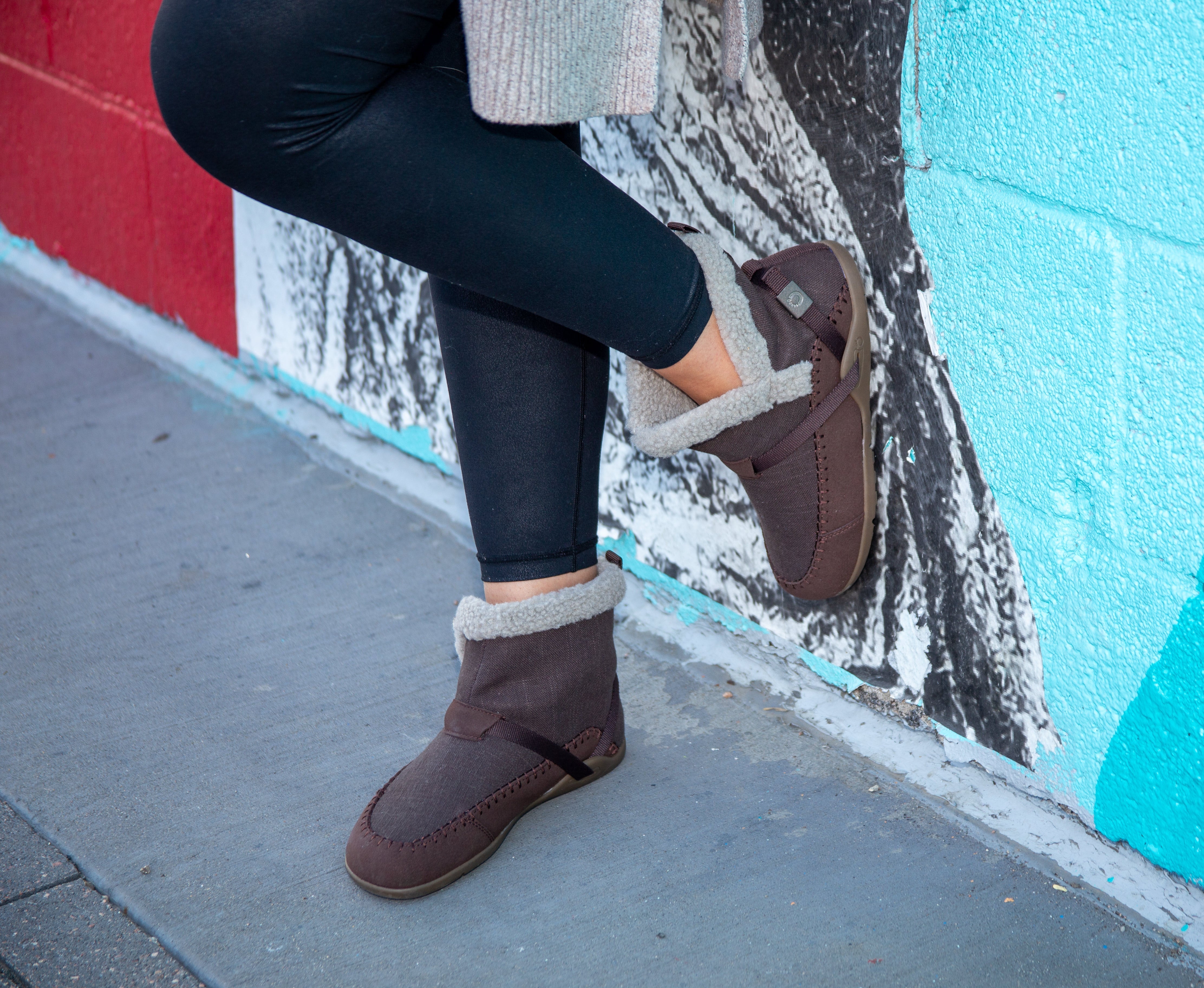 Xero Shoes Ashland barfods kanvas støvler til kvinder i farven java brown, lifestyle