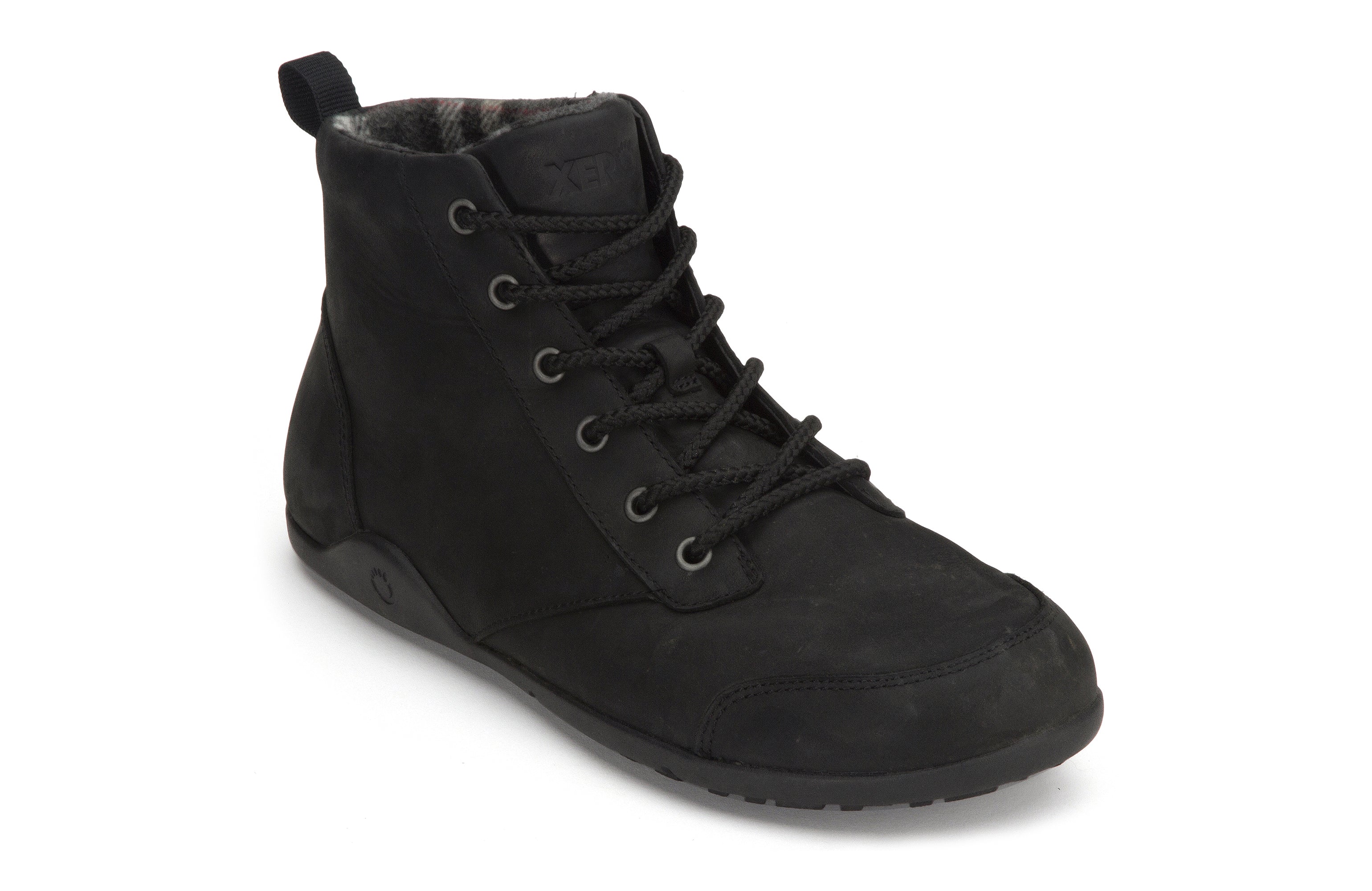 Xero Shoes Denver Leather barfods vinterstøvler til mænd i farven black, vinklet