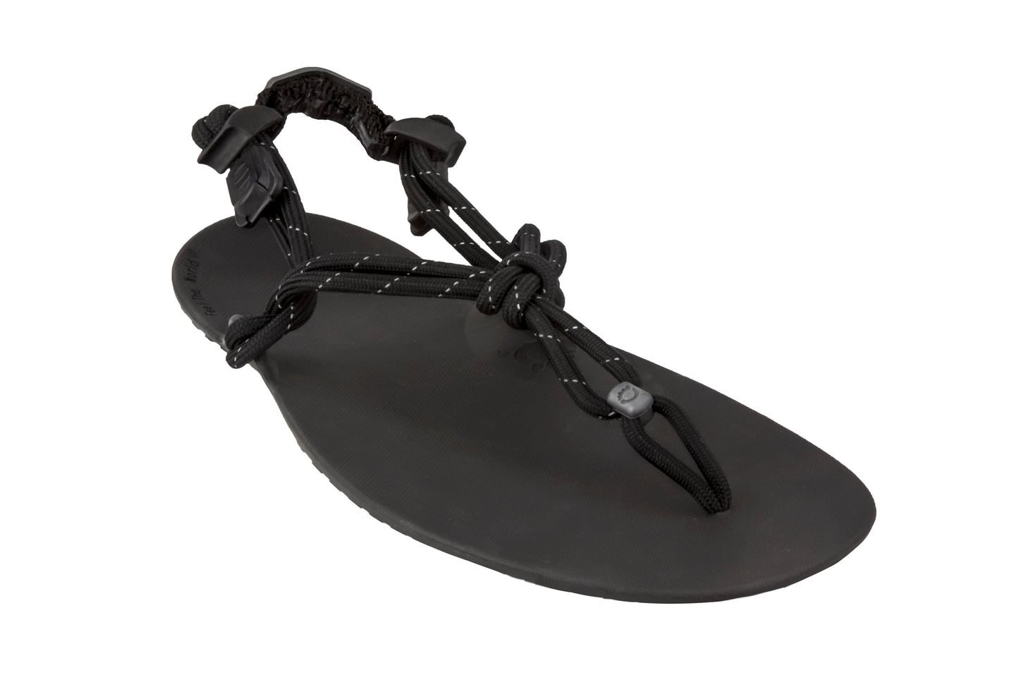 Xero Shoes Genesis Womens barfods sandaler til kvinder i farven black, vinklet