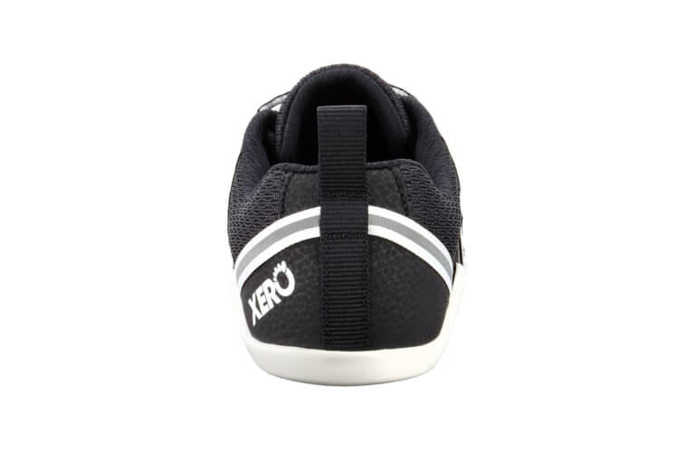 Xero Shoes Prio barfods løbesko/træningssko til mænd i farven black/white, bagfra