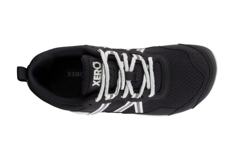 Xero Shoes Prio Womens barfods træningssko til kvinder i farven black/white, top